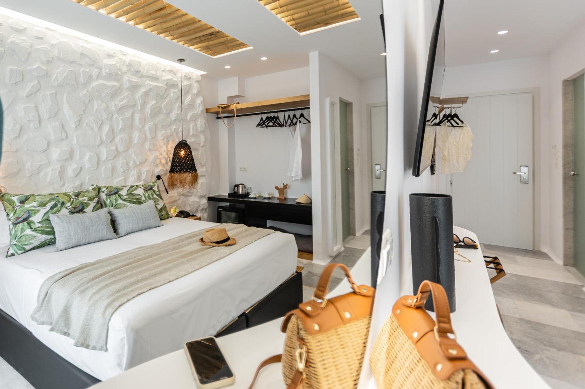 โรงแรมอนาโตลี Naxos City ภายนอก รูปภาพ